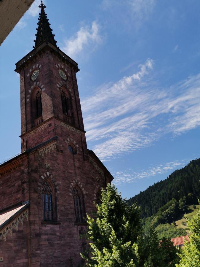 Hotel Gruener Baum - Hotel Im Murgtal, Schwarzwald Weisenbach Exterior photo